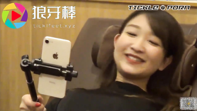 小姐姐直播自己足疗