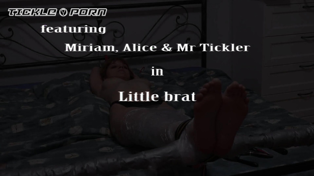 Italians Tickling – Miriam is really sexy