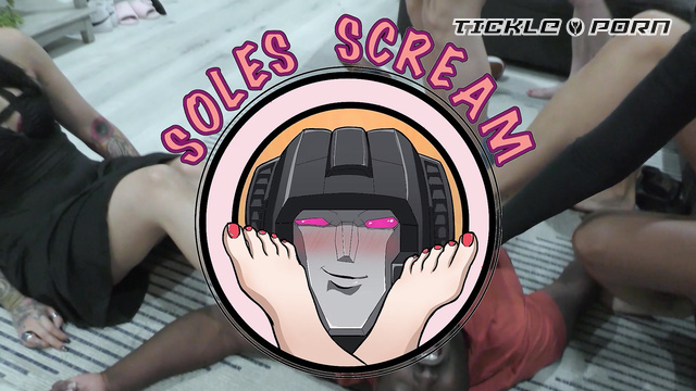 Soles Scream – Session Savannah Receives A Tickling