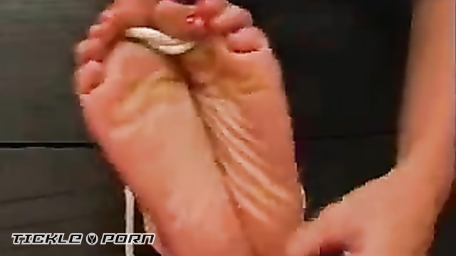 Chloe Creation – Taylor Tied Toes 6