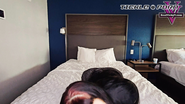 RealVickyV - Roommate Sushii Xhyvette: Teasing And Tickles Your Body POV