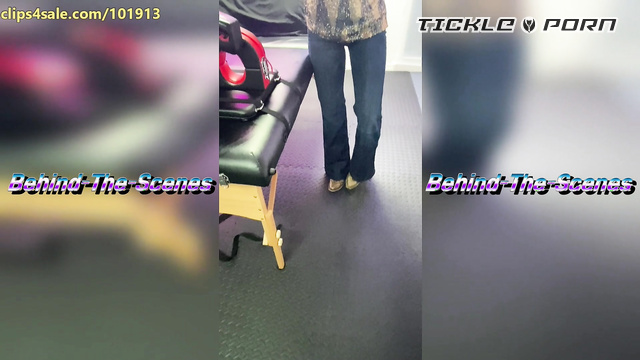 Random Sole Encounters - Amelia Spontaneous And Throbby Southern Tickle Laughter Part 1
