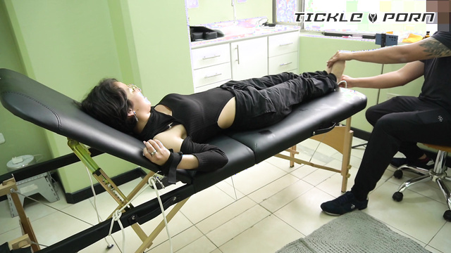 Pitaya Feet and Tickling - Lady Amaru’s Ticklish Breakdown During Salon Treatment