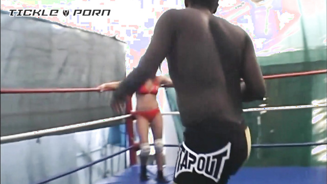 OMNI Wrestling Championship - Caliente VS Darnell: Two Powerful Wrestlers Collide Intense Fight