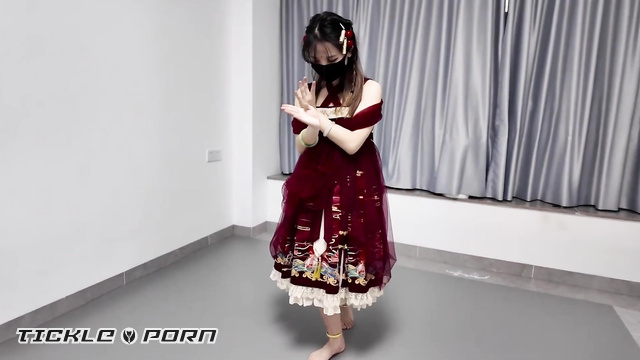 OrangeXXOO Bondage - Hanfu Beauty Dancing In Bondage Ropes On A Wooden Floor