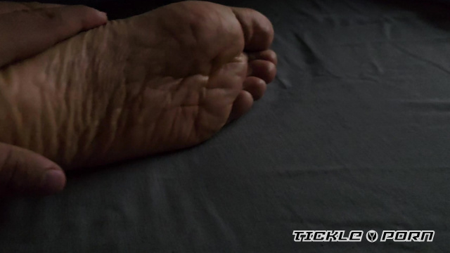 Lizzy Feet