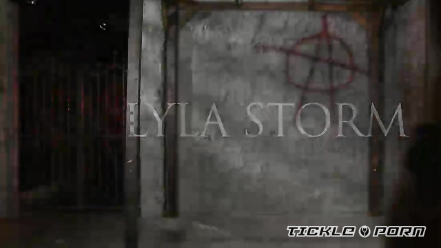 Dungeon Corp – Lyla Storm – Tickle and Vibe