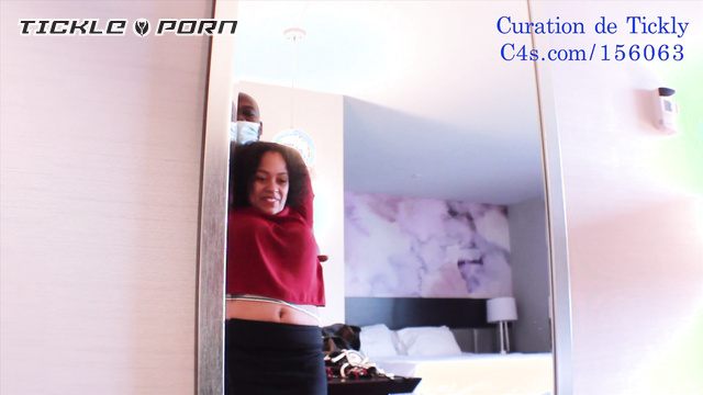 Curation De Tickly – Teasing TeeTee’s Ticklish Pits