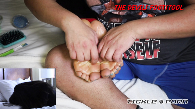 The Devils Footstool - TickleJob with Lola