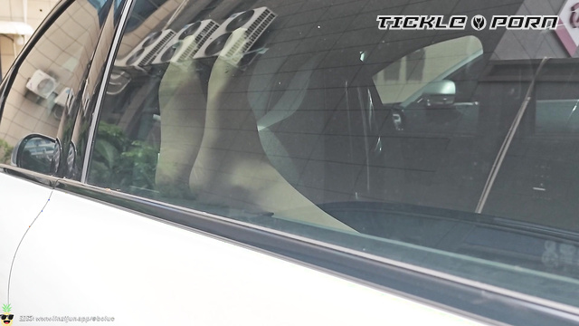Chinese Tickling TK - She fell asleep in the car and was tickled