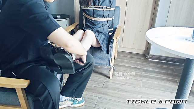 Chinese Tickling TK - College Girl Homemade Tickle