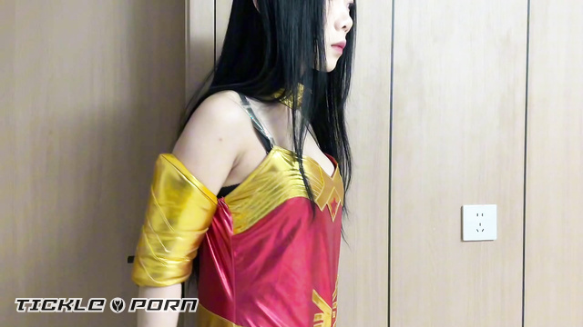 Chinese Tickling TK - Electric Shock Tickling: Wonder Woman in a Trap