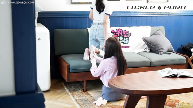Chinese Tickling TK - Cai Cai and Xiao Min’s Foot Shower