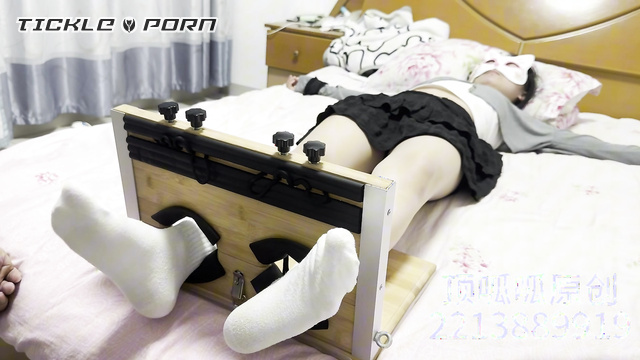 Chinese Tickling TK - The Ticklish Little Nurse