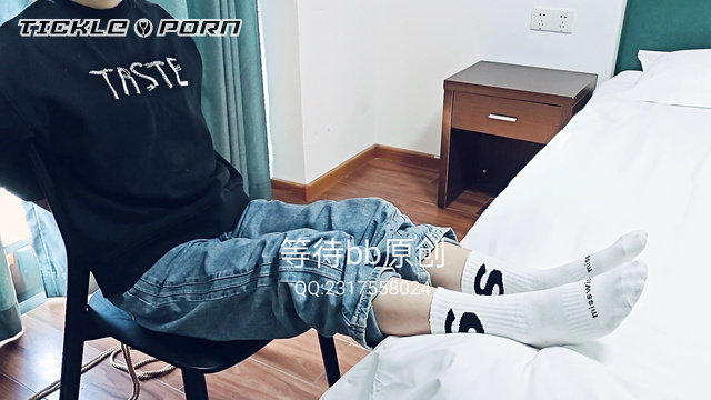 Chinese Tickling TK - Nana's White Socks Tickled