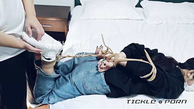 Chinese Tickling TK - Nana's White Socks Tickled
