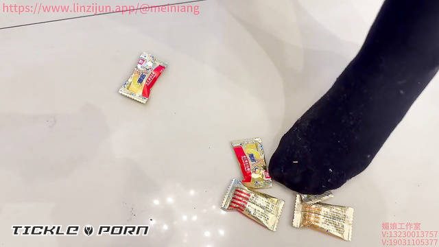 Chinese Tickling TK - Blindfolded Candy Tickle Challenge