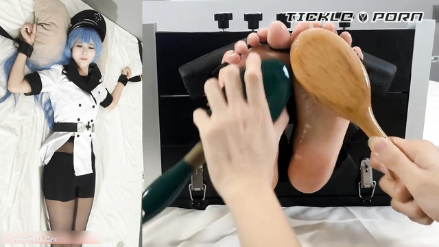 小可原创 - Huahua Crazy Tickle Experience