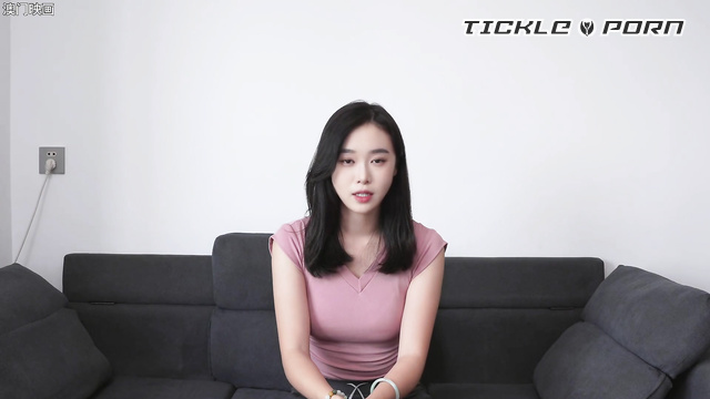 Macau Film - Beauty’s Sensitive Soles in Silk Stockings