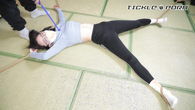 Chinese Tickling TK - Aow's Full Body Tickling Session