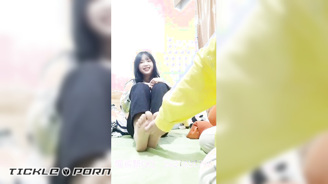 Chinese Tickling TK - Meow Shark’s Playful Tickle Cute Girl’s Feet