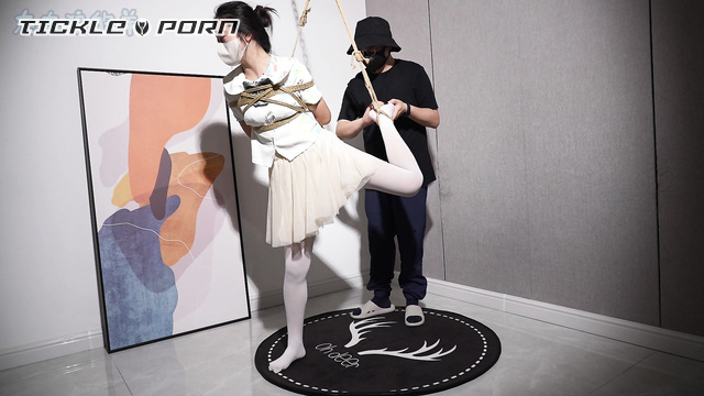 Chinese Tickling TK - Tickle Room Test: Petite Dancer Xi Yan’s Fate
