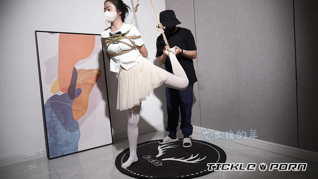 Chinese Tickling TK - Tickle Room Test: Petite Dancer Xi Yan’s Fate