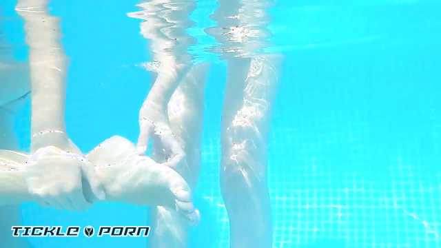 The French Way Tickling - Tickles In Water For The Ticklish Veronique & Natasha