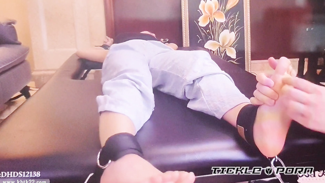 Chinese Tickling TK - Not Delicate Laughter: The Master’s Gloves On Little Sunflower