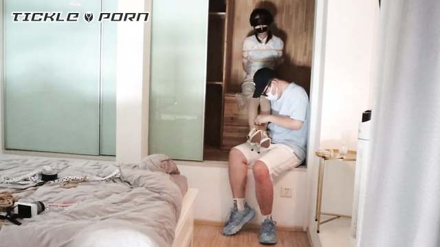 Chinese Tickling TK - Sole Tease: The High-Heeled Girl Ticklish Weakness