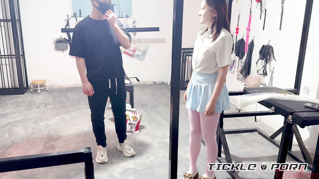 Chinese Tickling TK - Nervous Beauty Receives Offline Tickling Playmate Offer
