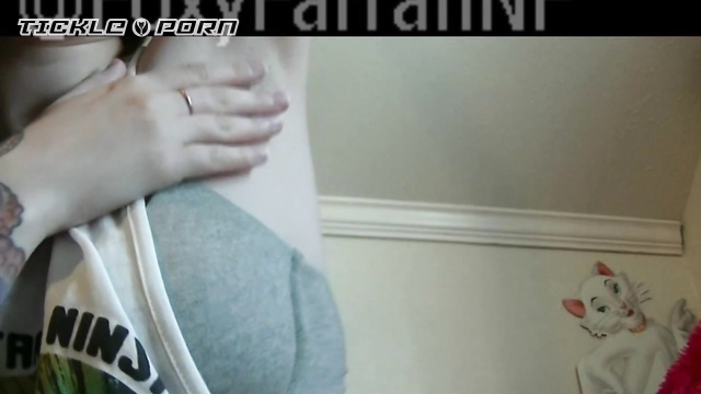 Farrahs Fetish and Fantasy Factory - Armpit Licking Compilation With Foxy